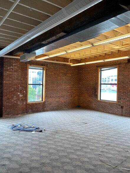 More Photos Of 3030 Penn Ave, Pittsburgh Loft Creative Space For Sale