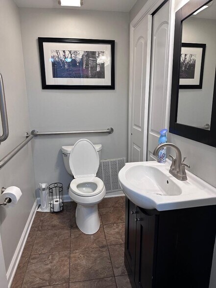 More Photos Of 51 W Sylvania Ave, Neptune City Auto Dealership For Lease