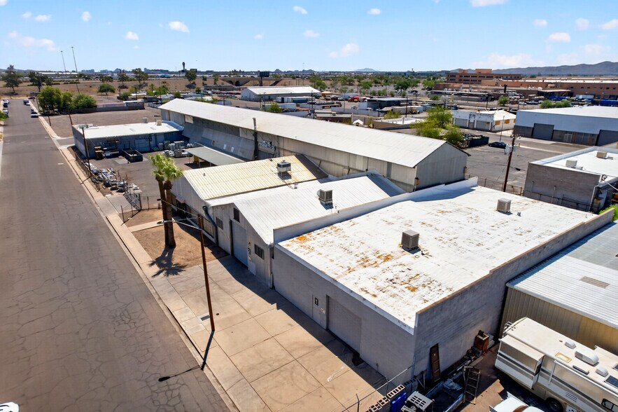 More Photos Of 1821 E Madison St, Phoenix Manufacturing For Sale