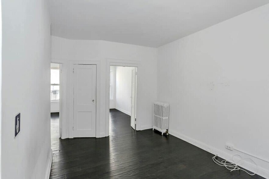 More Photos Of 240 Powers St, Brooklyn Apartments For Sale