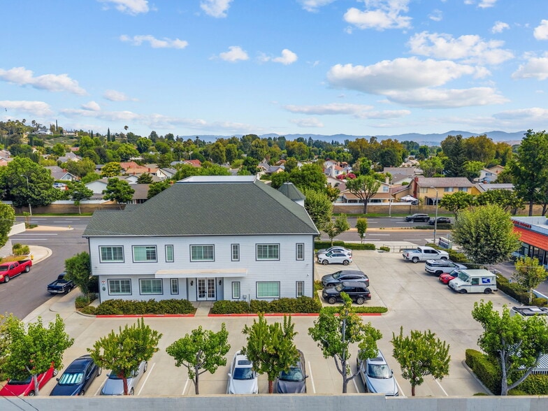 More Photos Of 24018 Lyons Ave, Newhall Loft Creative Space For Sale