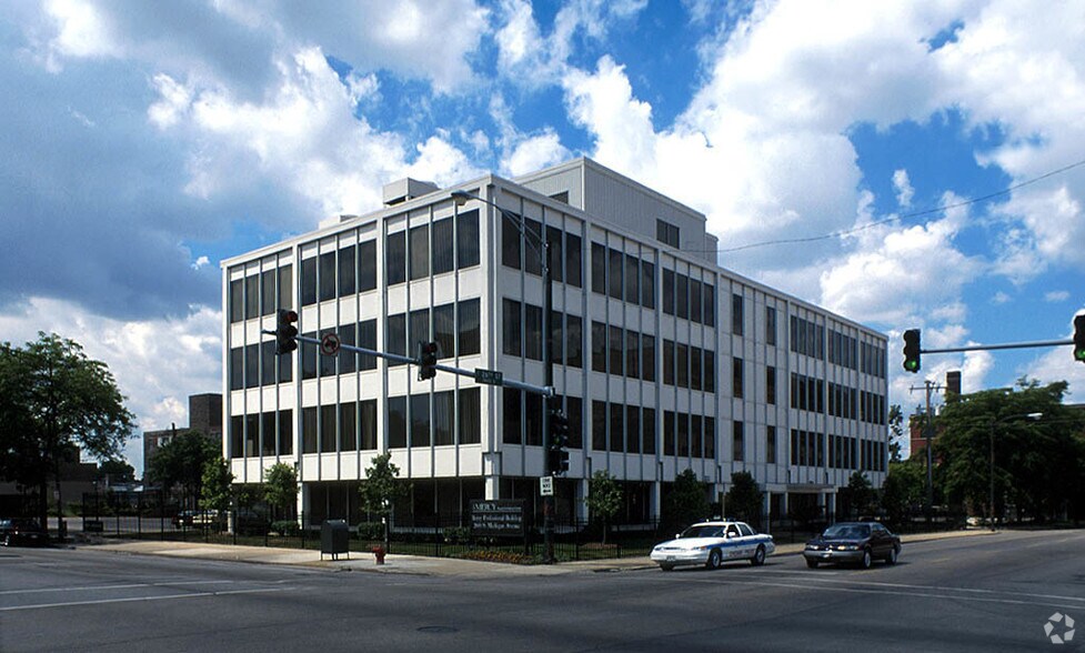 2600 S Michigan Ave, Chicago, IL 60616 - Medical Office For Lease