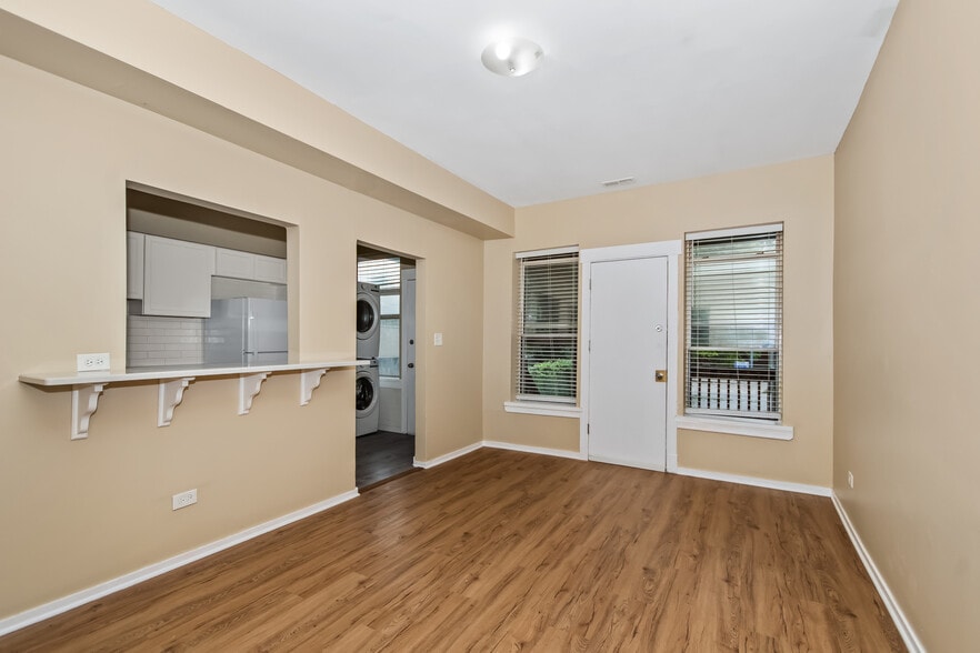 More Photos Of 1509 E 69th Pl, Chicago Apartments For Sale