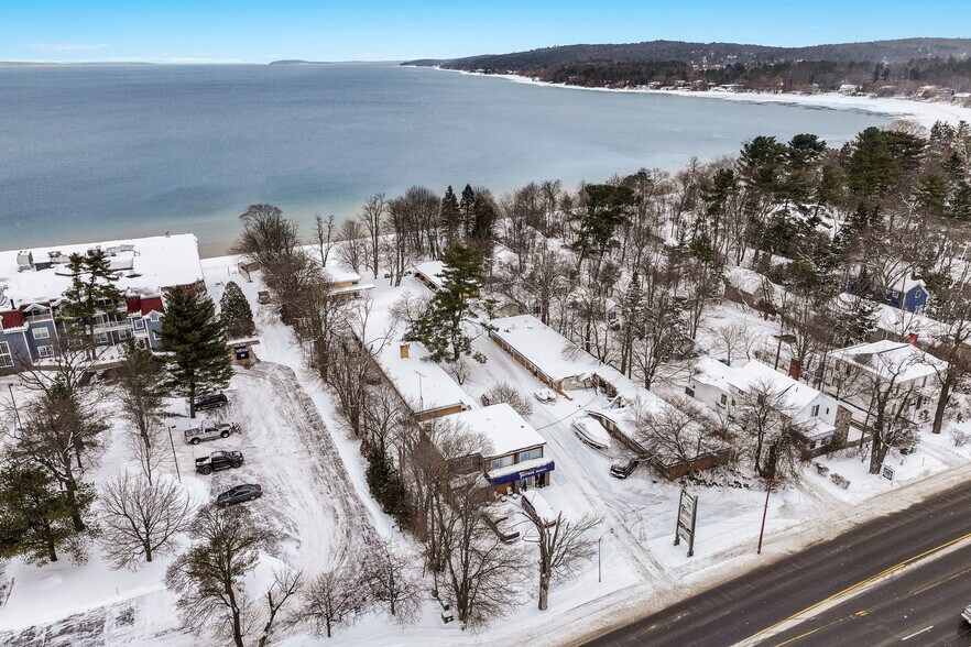 More Photos Of 841 E Front St, Traverse City Hotel For Sale