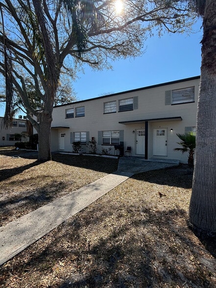 More Photos Of 11916-11982 133rd Ave, Largo Apartments For Sale