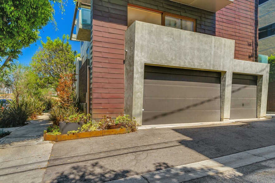 More Photos Of 1800-1808 Thayer Ave, Los Angeles Office For Lease