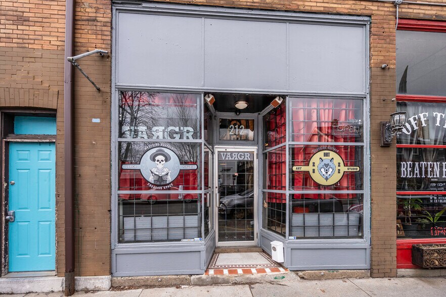 More Photos Of 212-220 Grant St, Buffalo Apartments For Lease