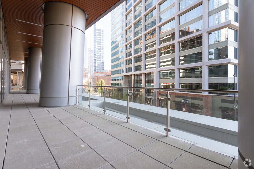 More Photos Of 600 S Tryon St, Charlotte Office For Lease