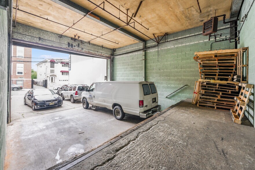 More Photos Of 560 55th St, West New York Manufacturing For Sale