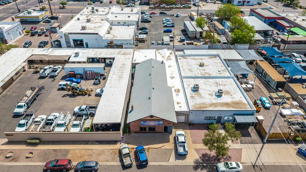 More Photos Of 6819 N 55th Dr, Glendale Warehouse For Lease