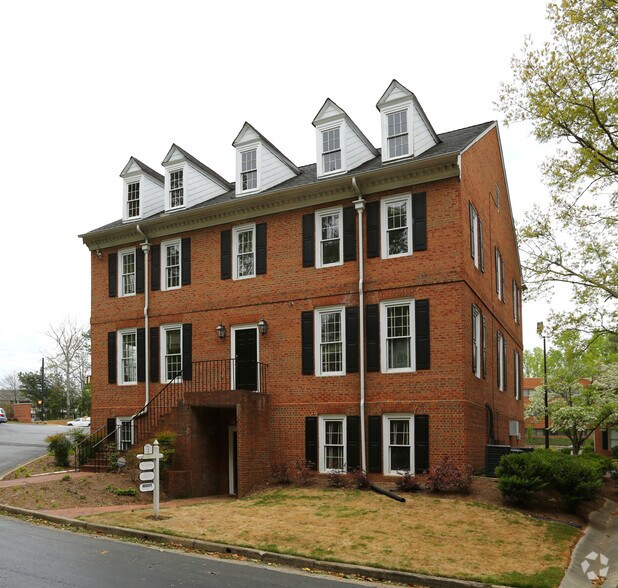More Photos Of 8325 Dunwoody Pl, Atlanta Office For Sale