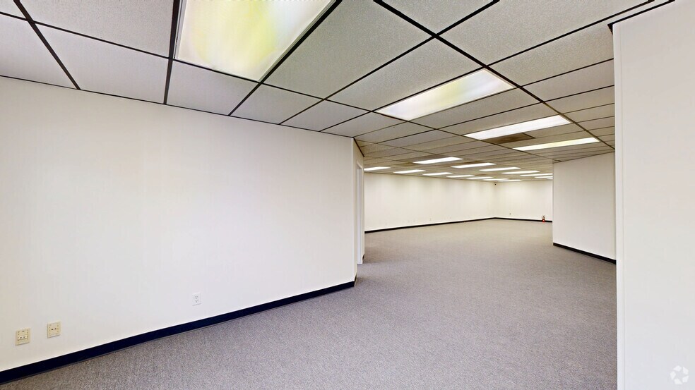 More Photos Of 2501-2519 Gravel Dr, Fort Worth Unknown For Lease