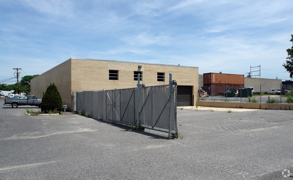 More Photos Of 1641 Sherman Ave, Pennsauken Warehouse For Lease