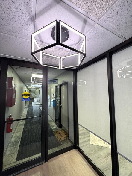 More Photos Of 1250 N Mill St, Naperville Medical For Lease