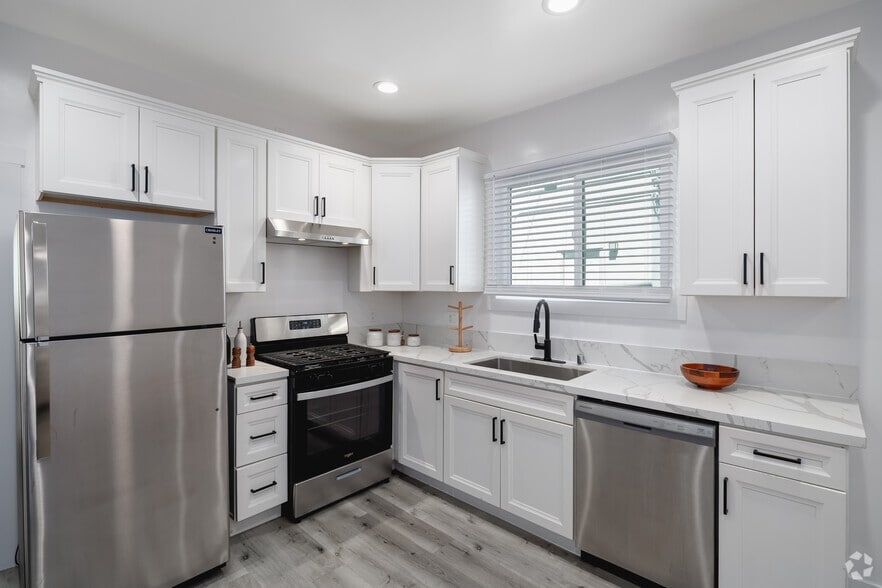 More Photos Of 2949-2957 Kalmia St, San Diego Apartments For Sale