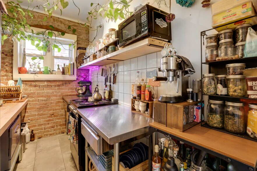 More Photos Of 1568 Vine St, Denver Apartments For Sale