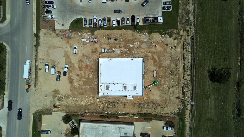 More Photos Of 438 Singing Oaks, Spring Branch General Retail For Sale