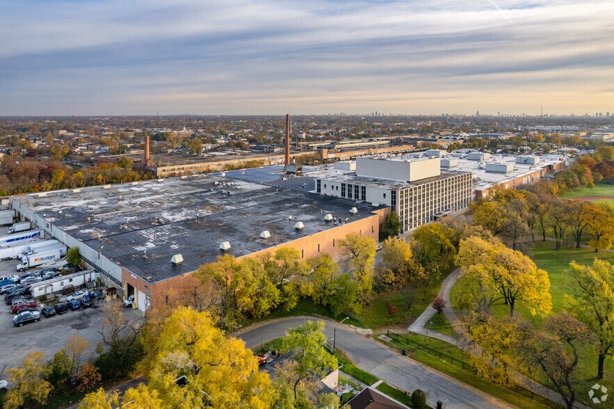 More Photos Of 1900 N Austin Ave, Chicago Manufacturing For Sale