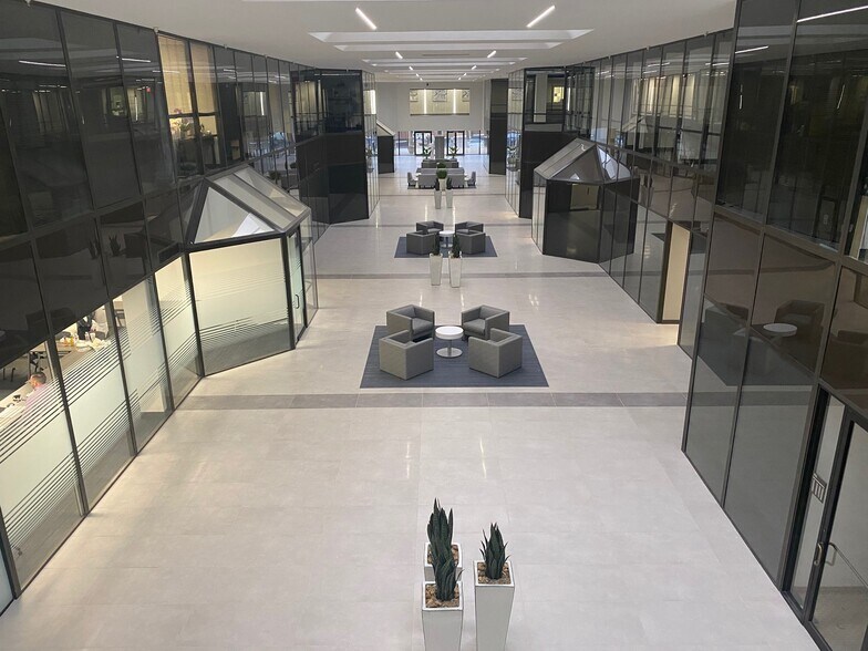 More Photos Of 12700 Hillcrest Rd, Dallas Office For Lease