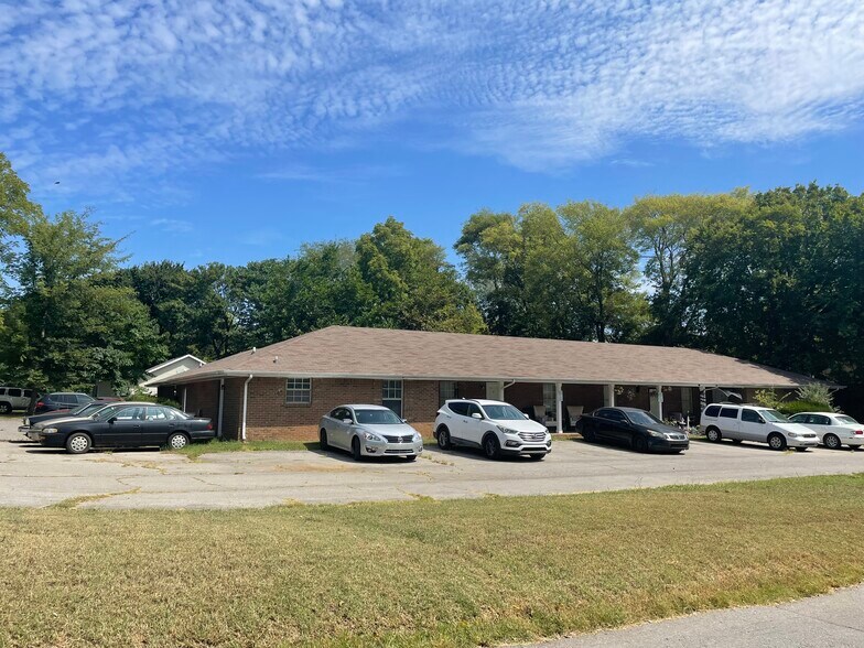 More Photos Of 211 Chapel St, Clarksville Apartments For Sale