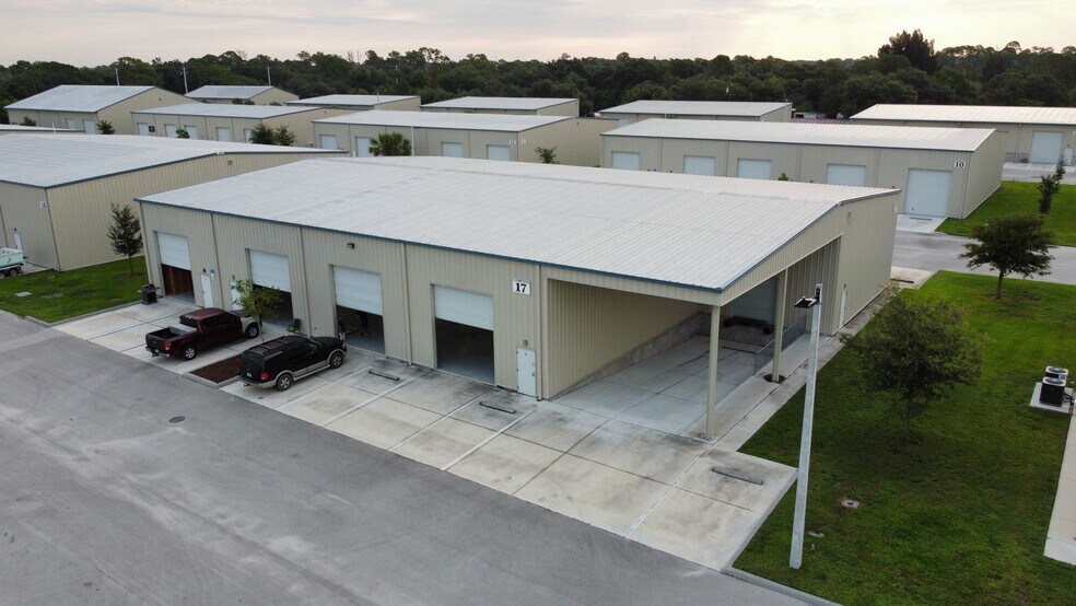 More Photos Of 5265 45th St, Vero Beach Unknown For Lease