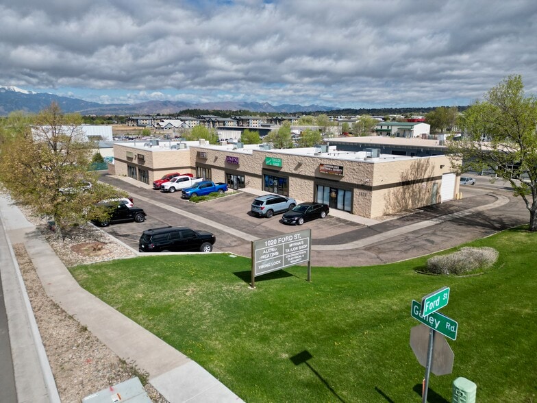 More Photos Of 1020 Ford St, Colorado Springs Showroom For Lease