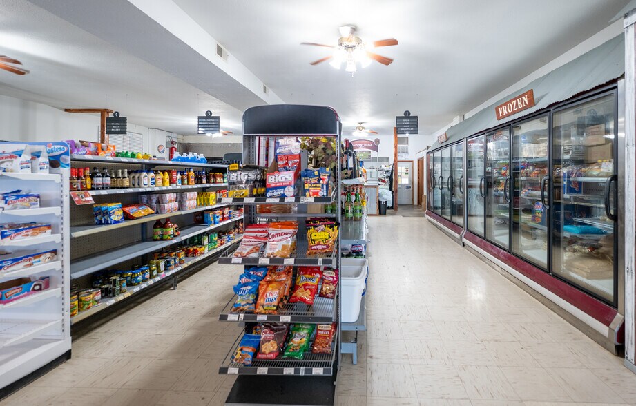 More Photos Of 4634 Highway 185, New Haven Freestanding For Sale