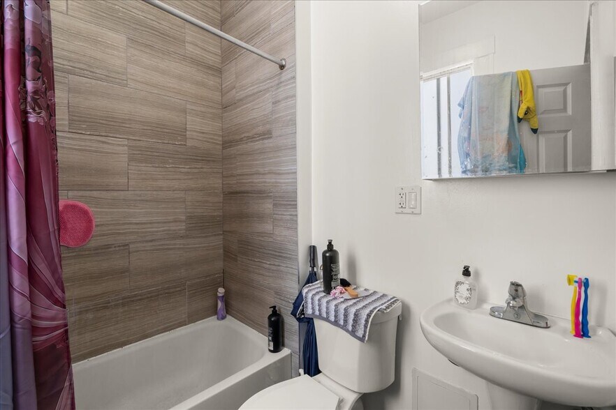 More Photos Of 677 Ellis St, San Francisco Apartments For Sale