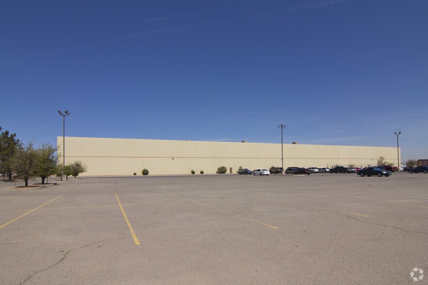 More Photos Of 9600 Pan American, El Paso Distribution For Lease
