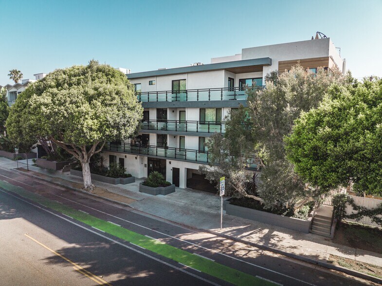 More Photos Of 1115 14th St, Santa Monica Apartments For Sale