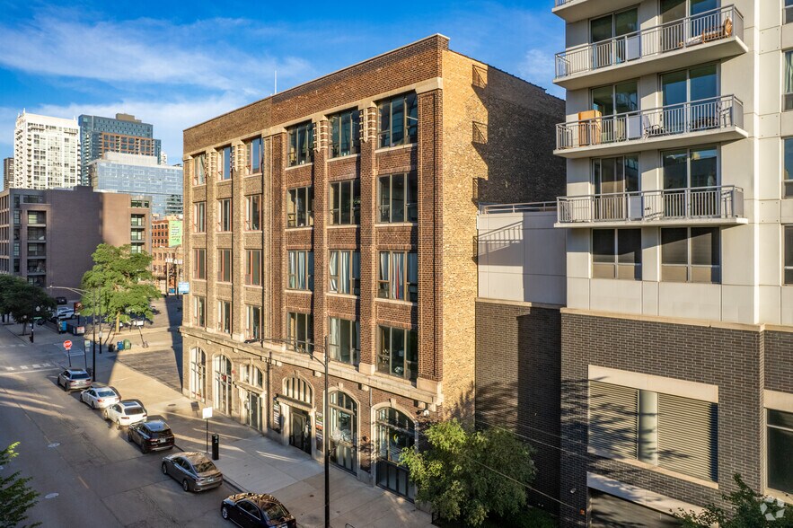Primary Photo Of 415 W Huron St, Chicago Loft Creative Space For Lease