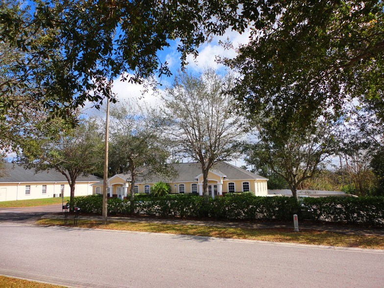 More Photos Of 6937 Medical View Ln, Zephyrhills Medical For Lease