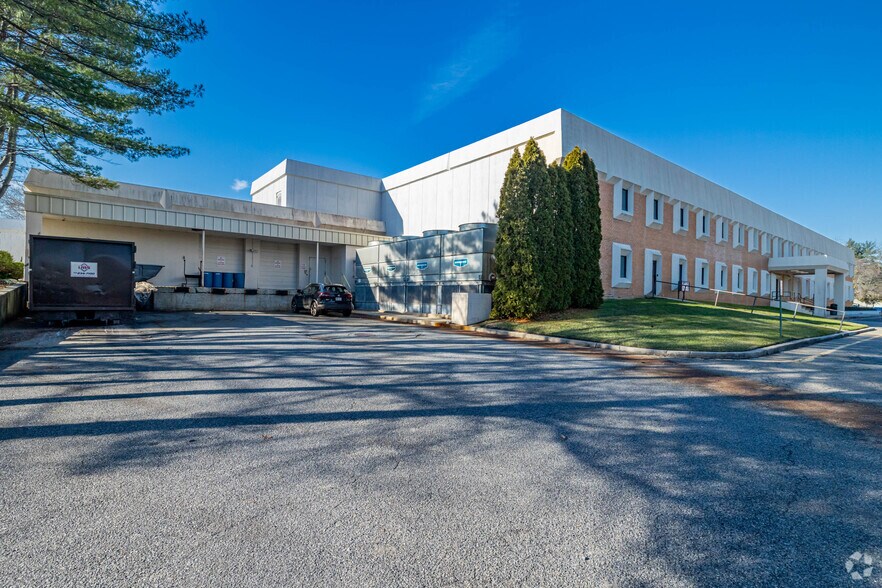 More Photos Of 6800 Jericho Tpke, Syosset Office For Lease