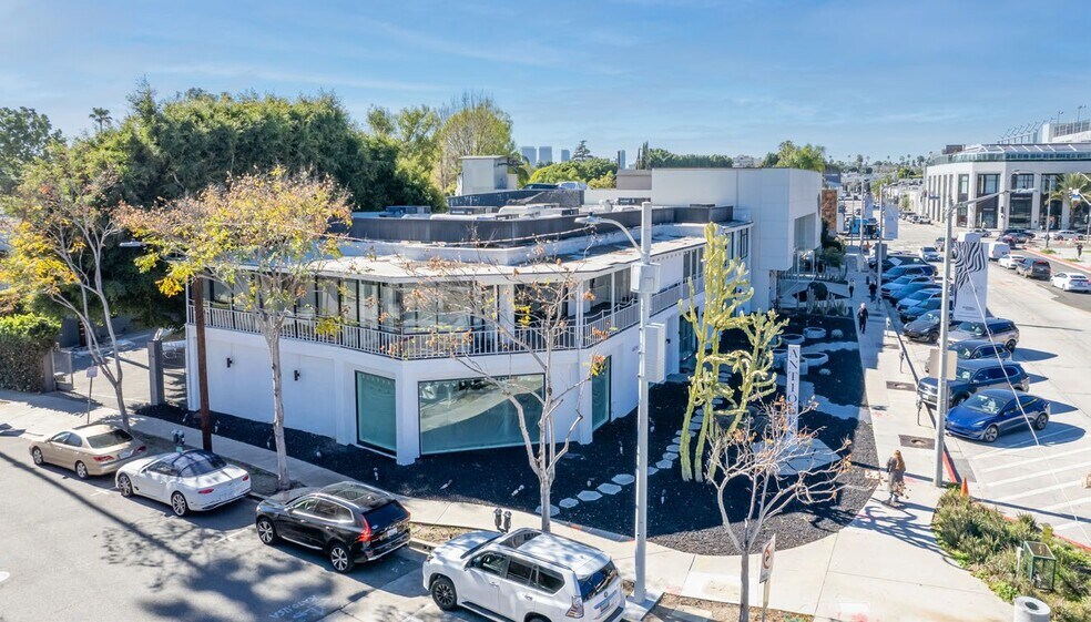 More Photos Of 8670-8672 Melrose Ave, West Hollywood Storefront Retail Office For Lease