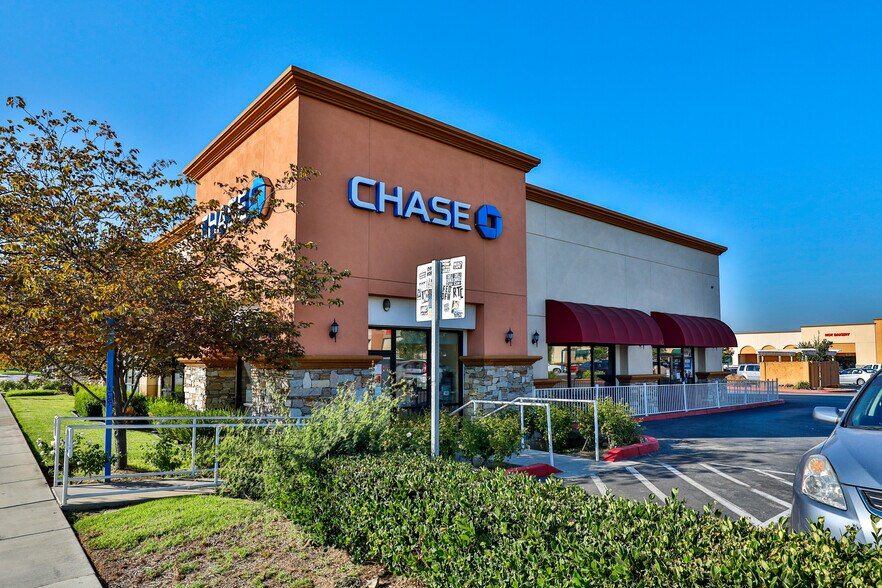 More Photos Of 13401-13469 Telegraph Rd, Whittier Unknown For Lease