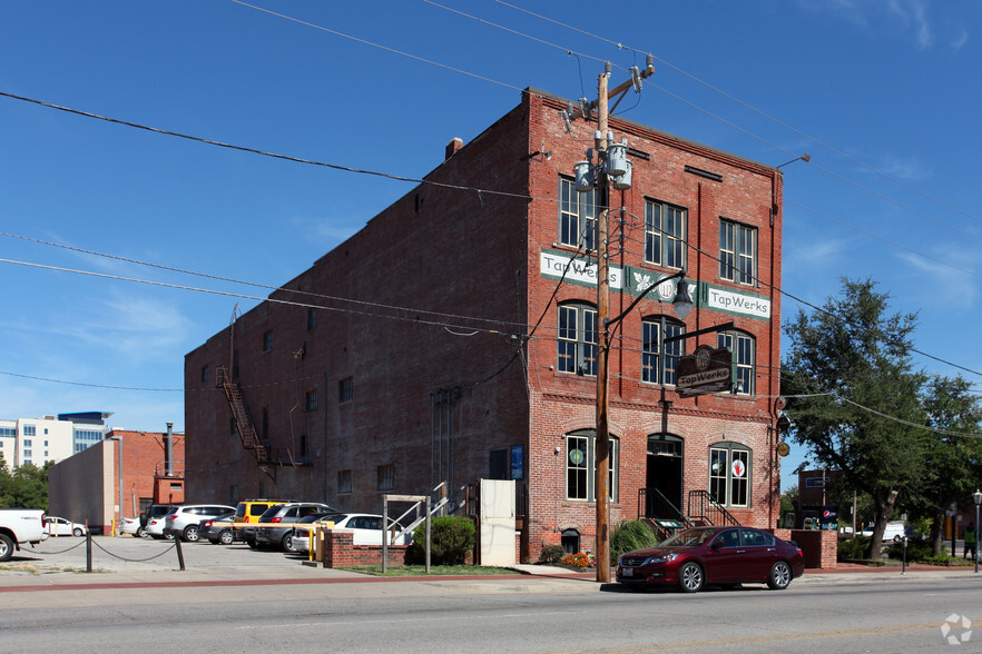 Primary Photo Of 121 E Sheridan Ave, Oklahoma City Restaurant For Lease