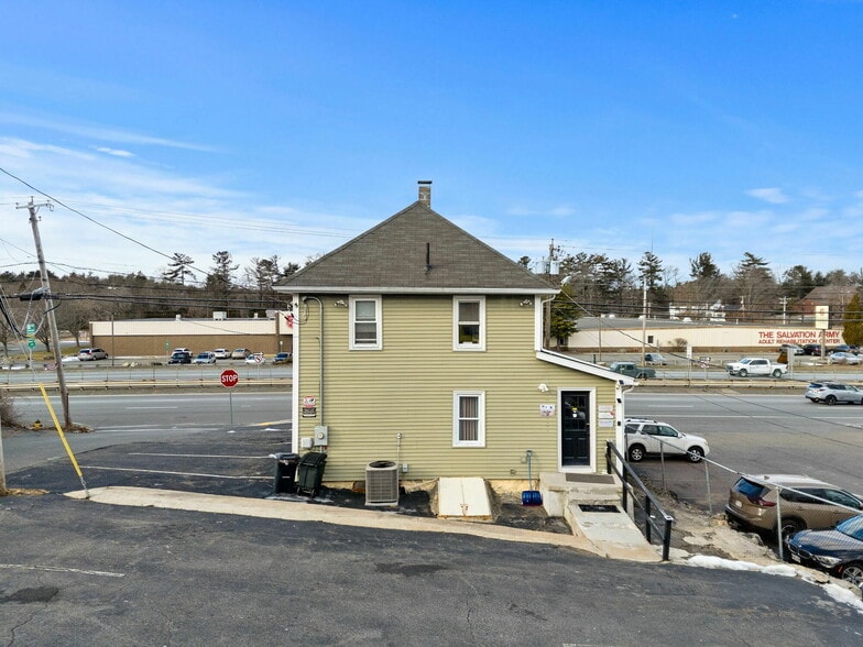 More Photos Of 144 Broadway, Saugus Freestanding For Sale