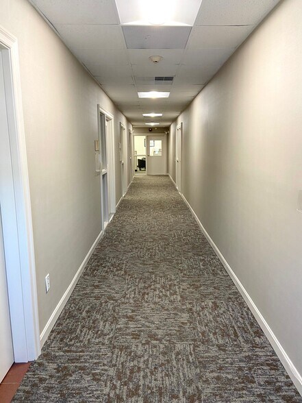 More Photos Of 77 Main St, Andover General Retail For Lease