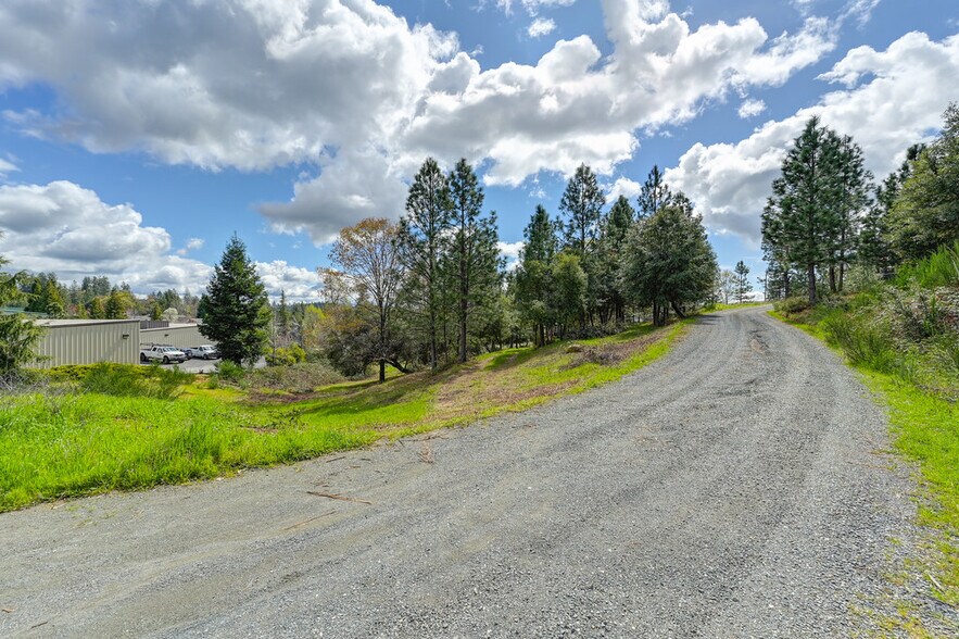 More Photos Of Whitcomb Ave, Colfax Land For Sale