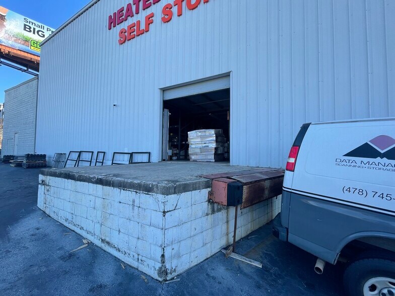 More Photos Of 1955 Dove St, Macon-Bibb Self Storage For Lease