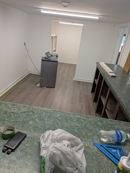 More Photos Of 403 N Main St, Franklin Freestanding For Lease