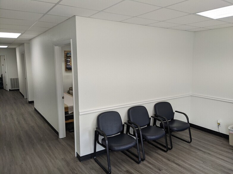 More Photos Of 3030 N Woodford St, Decatur Storefront Retail Office For Sale