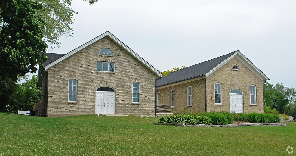 Primary Photo Of N64W24086 Main St, Sussex Office For Sale