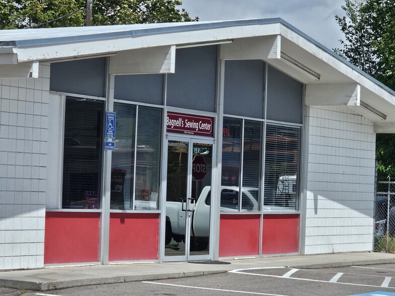 Primary Photo Of 1502 Toole Ave, Missoula Health Club For Sale