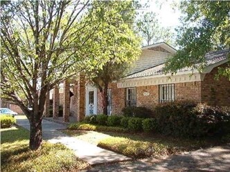 More Photos Of 2577 Government Blvd, Mobile Office For Sale