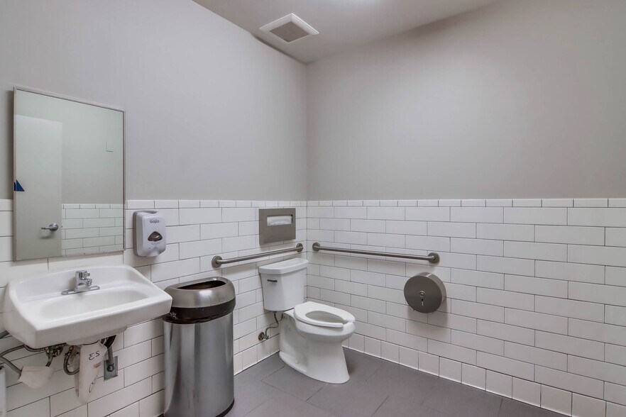 More Photos Of 6526-6530 El Cajon Blvd, San Diego Unknown For Lease