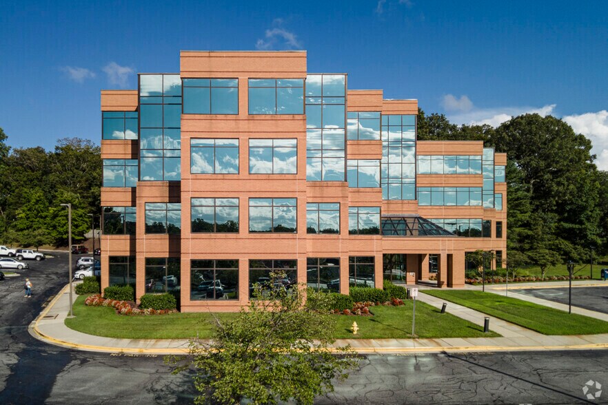 More Photos Of 2200 Defense Hwy, Crofton Medical For Lease