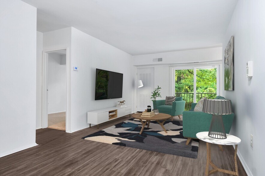 More Photos Of 6441 Livingston Rd, Oxon Hill Apartments For Sale