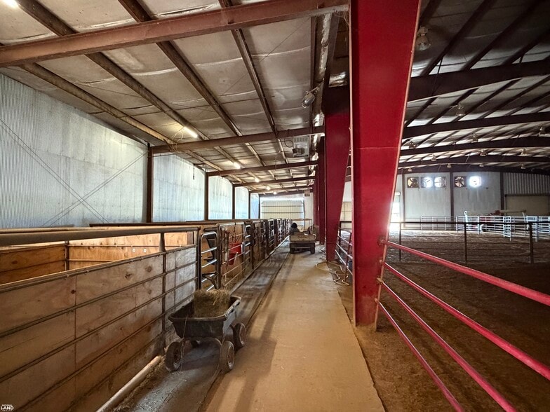 More Photos Of 145 Arena Dr, Cleveland Warehouse For Sale