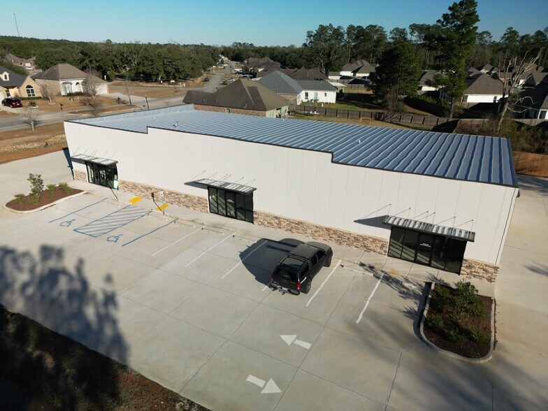 More Photos Of 23516 Haven Blvd, Ponchatoula General Retail For Sale